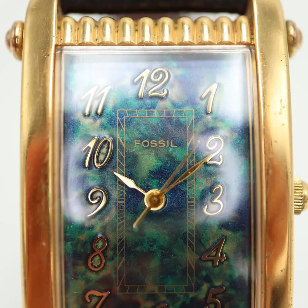 Fossil vintage gold
